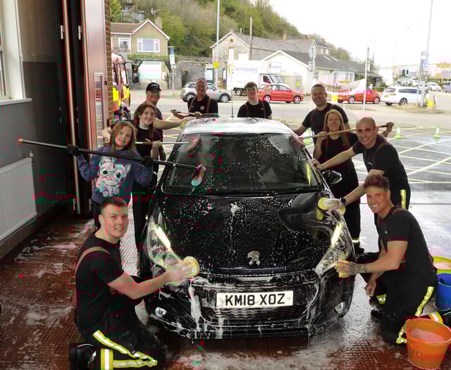 Car wash heroes boost Firefighters’ charity
