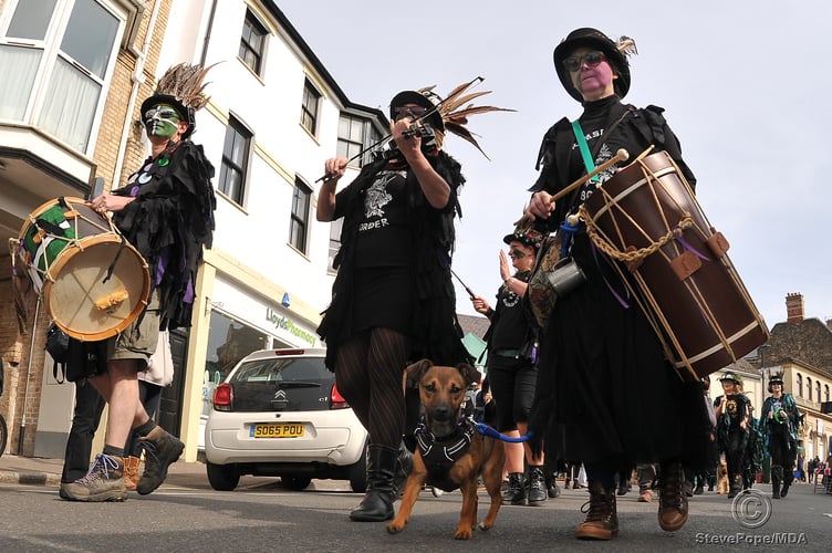 Photo: Steve Pope MDA300422E_SP011
Bovey Tracey. Green Man Festival celebrates the start of spring.