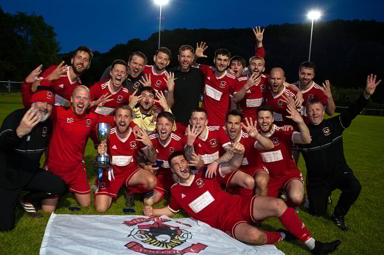 Kingsteignton Athletic
Dartmouth Cup