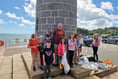 Youngsters help clean Teignmouth beach 