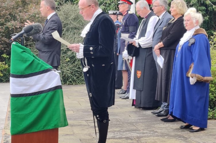 CROWDS gathered in the grounds of County Hall in Exeter today, Sunday, including scores of invited dignitaries, to hear the High Sheriff of Devon, Richard Youngman, officially read the Proclamation confirming King Charles III as our monarch.
Picture DCC (september 2022)