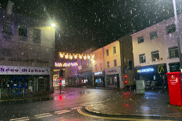 It's snowing in Newton tonight, show us your pictures