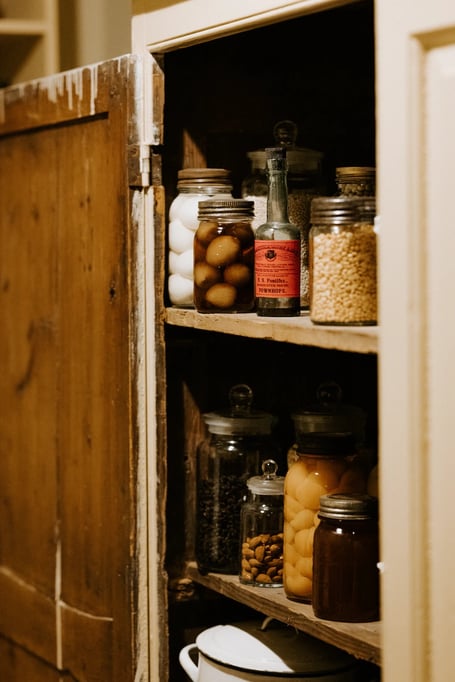 larder