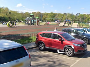 Restore Decoy Park and gates to their former glory, call by reader
