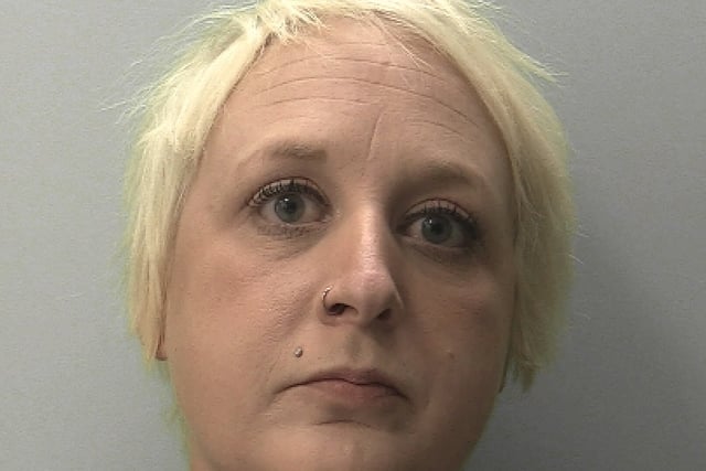 Woman jailed for starting fires 