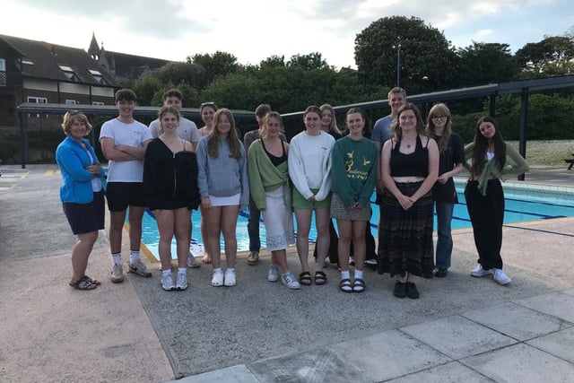 Lido reopens after £800,000 revamp 
