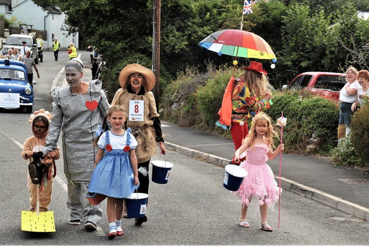 Picture Special: Riot of colour at Ipplepen Carnival