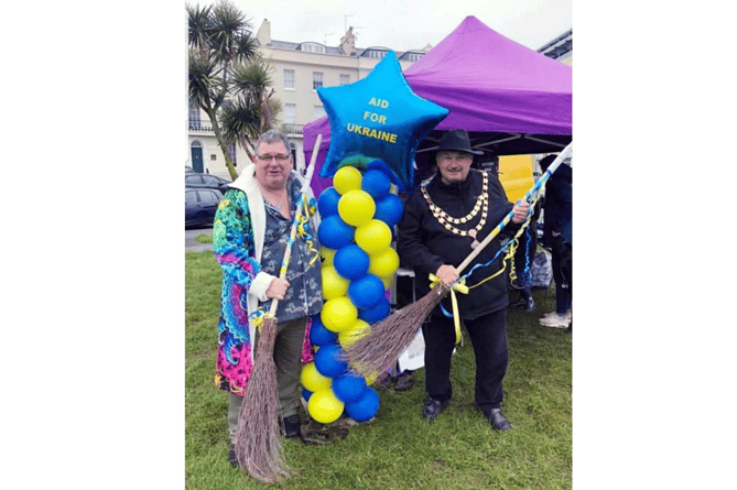 Teignmouth Trevor's clean sweep to raise funds for Ukrainian bus