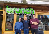 Teignmouth brunch break for Dutch rowing trio
