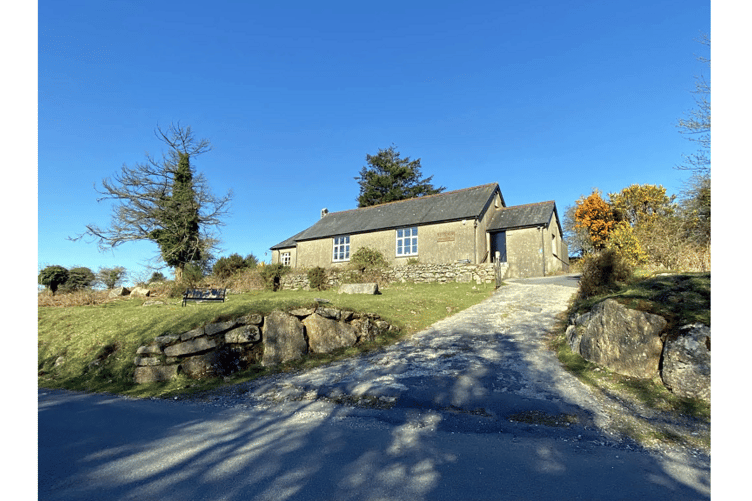 Leusdon Memorial Hall