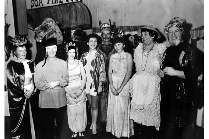 Cast of Alladin at Teignmouth’s Carlton Theatre