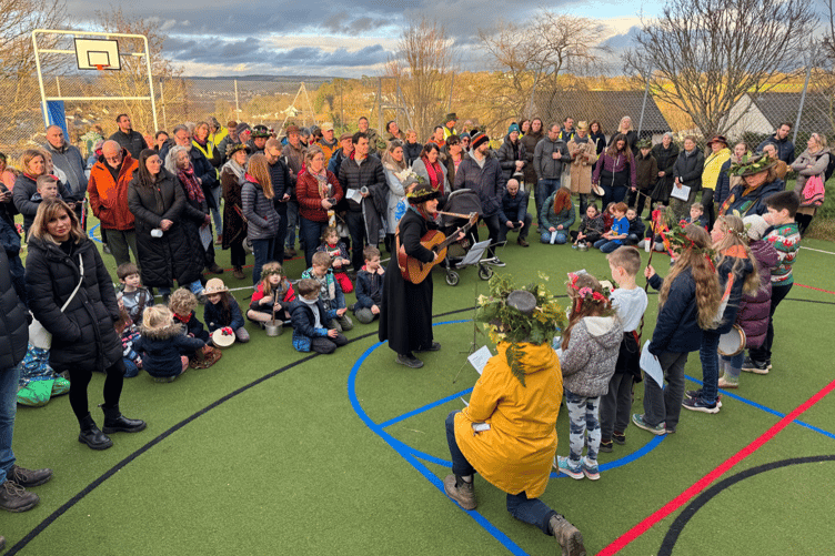 Old apple tree we wassail thee sings Ogwell