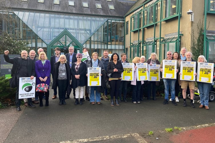 Feelings run high at Queen Street meeting