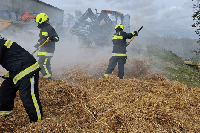 Chagford firefighters tackle straw chopper fire 