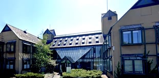 Inquiry into outburst that halted council meeting 
