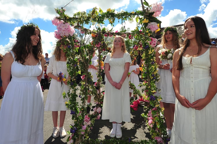 Lustleigh May Day celebrations