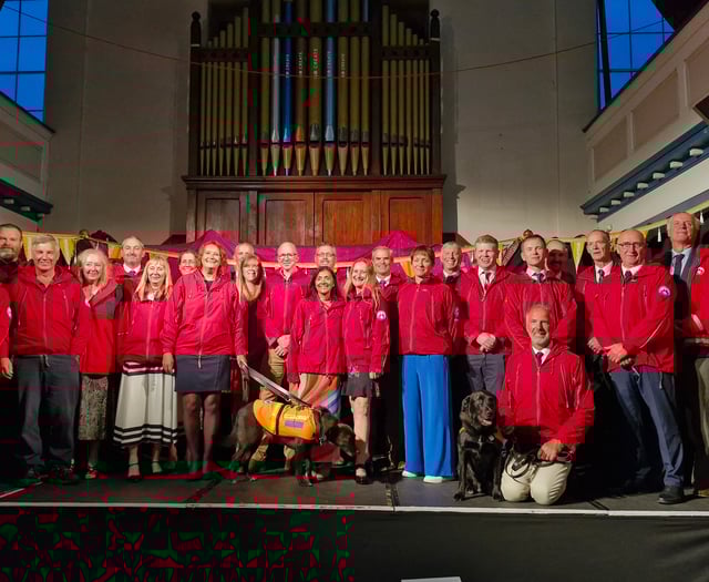 Rescuers receive royal recognition 