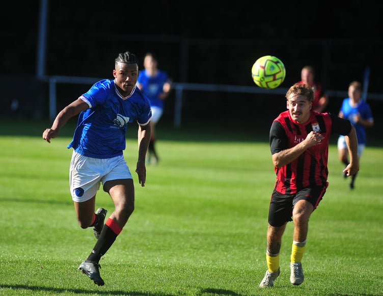 Football. South West Peninsula League Premier East. Newton Abbot Spurs versus Bridport