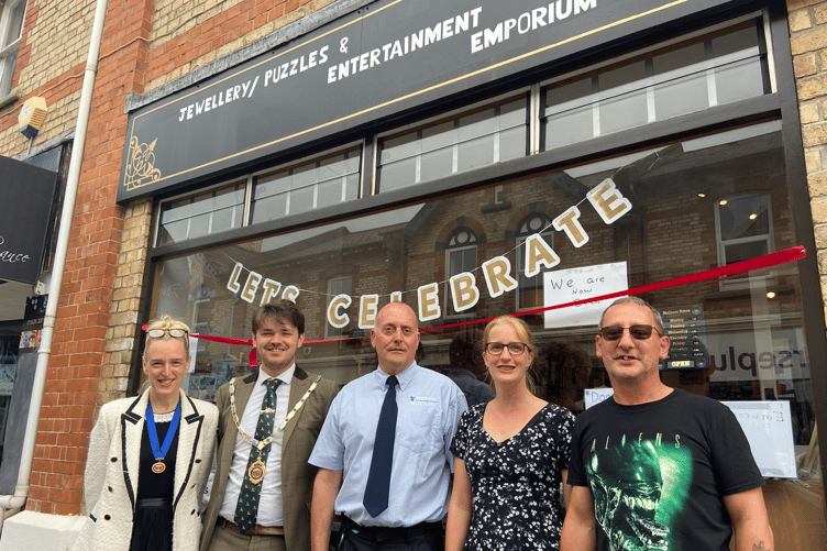 Jewellery/Puzzles & Entertainment Emporium held its grand opening at its new premises on Union Street on Saturday, September 21