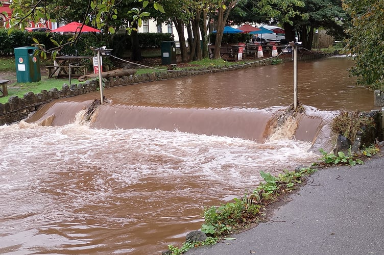 Rising water levels on the Brook in Dawlish. Photo Noreen Goodchild. 
