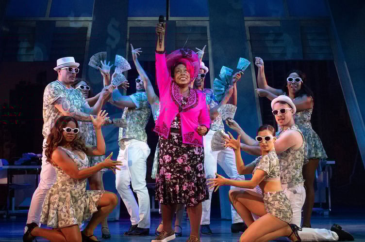 Jacqui Dubois & The Cast of Ghost The Musical - Ghost The Muscial UK Tour - Photo Credit Alastair Muir 6232