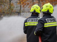 Teignbridge fire crew assist with Broadwoodkelly barn blaze 