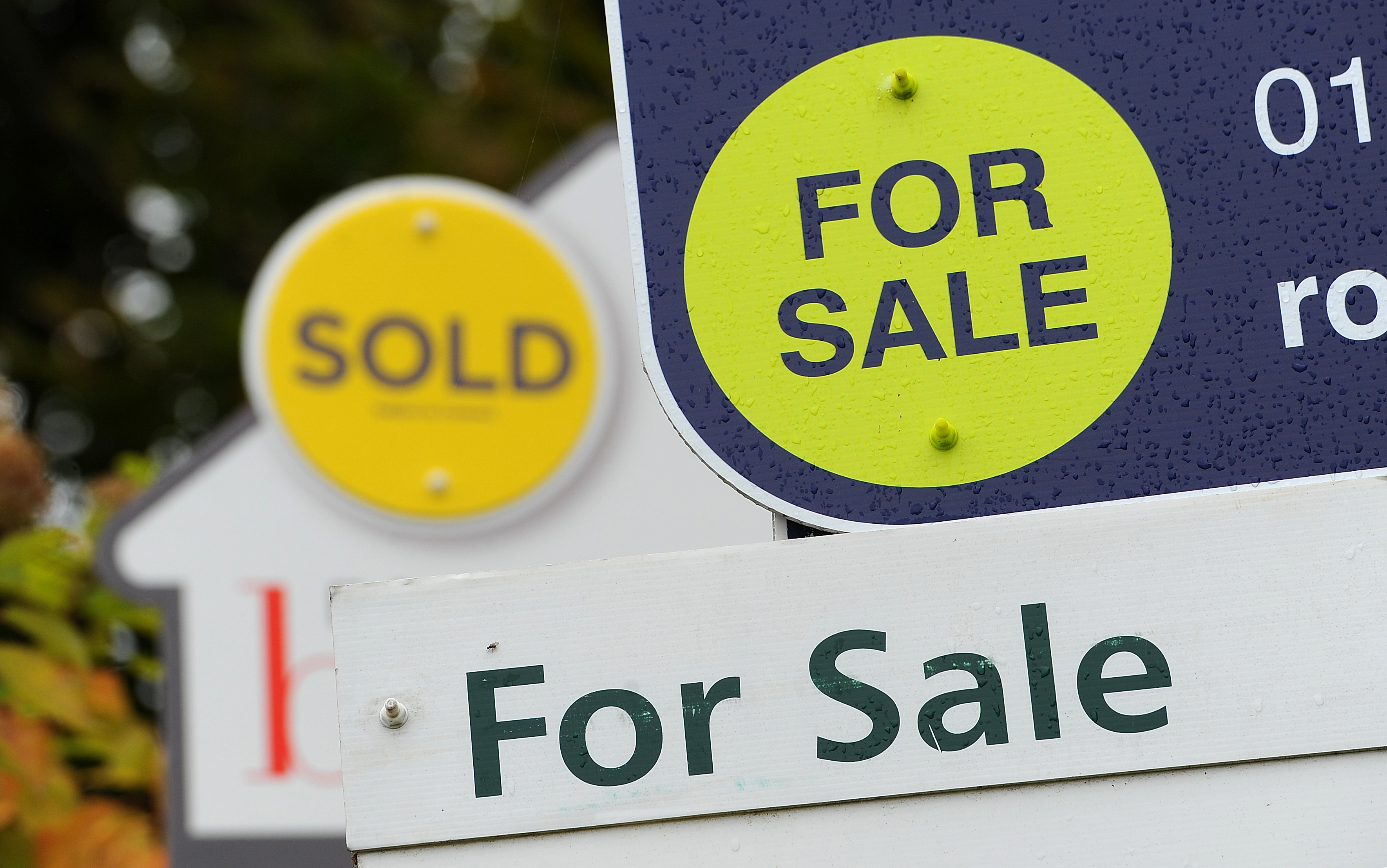 Teignbridge house prices  outpace South West average