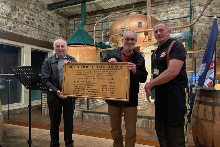 A special plague was produced in recognition