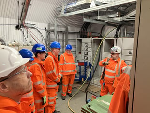 Students' engineering experience on railway