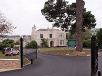 Complaints over Christmas car park closure 
