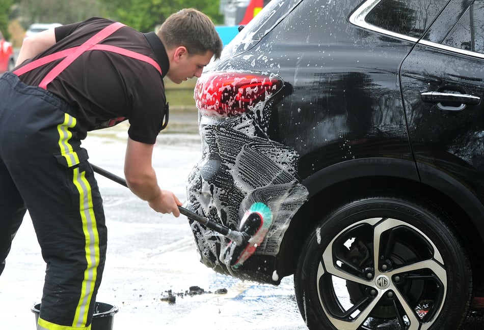 Firefighters to raise funds for charity