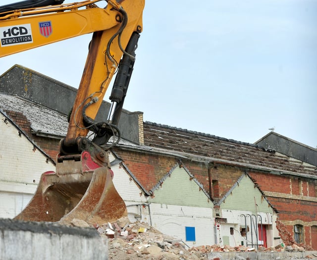 Newton Abbot housing resumes