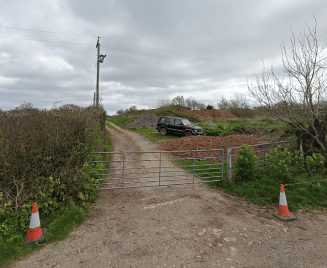 Council strongly objects to industrial use Long Lane application