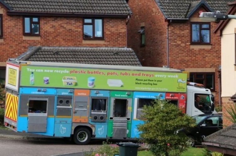 Teignbridge Council recycling lorry. Photo LDRS