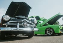 Antiques Fair and Classic Car Event at Newton Abbot Racecourse