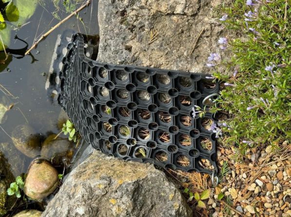 An example of the type of rubber mat used in a pond as a means of escape for hedgehogs