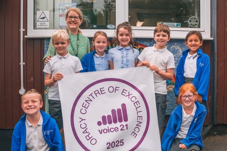 Cockwood Primary School celebrates award. Photo HQ