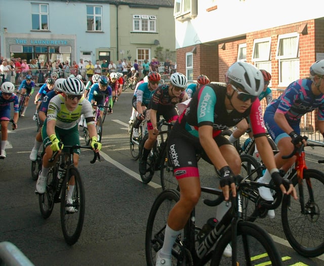 Cycling event traffic 'chaos' will be discussed in 'debrief'