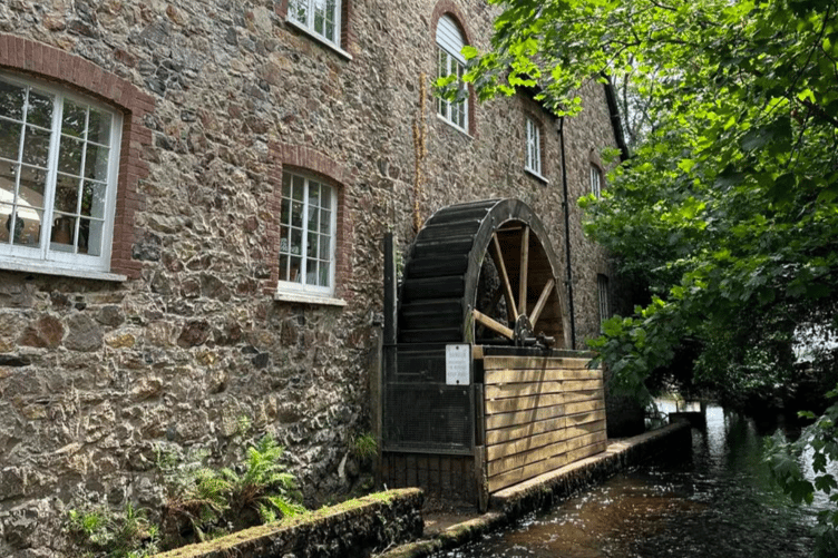 The Grade II listed waterwheel at Riverside Mill has undergone major repairs.