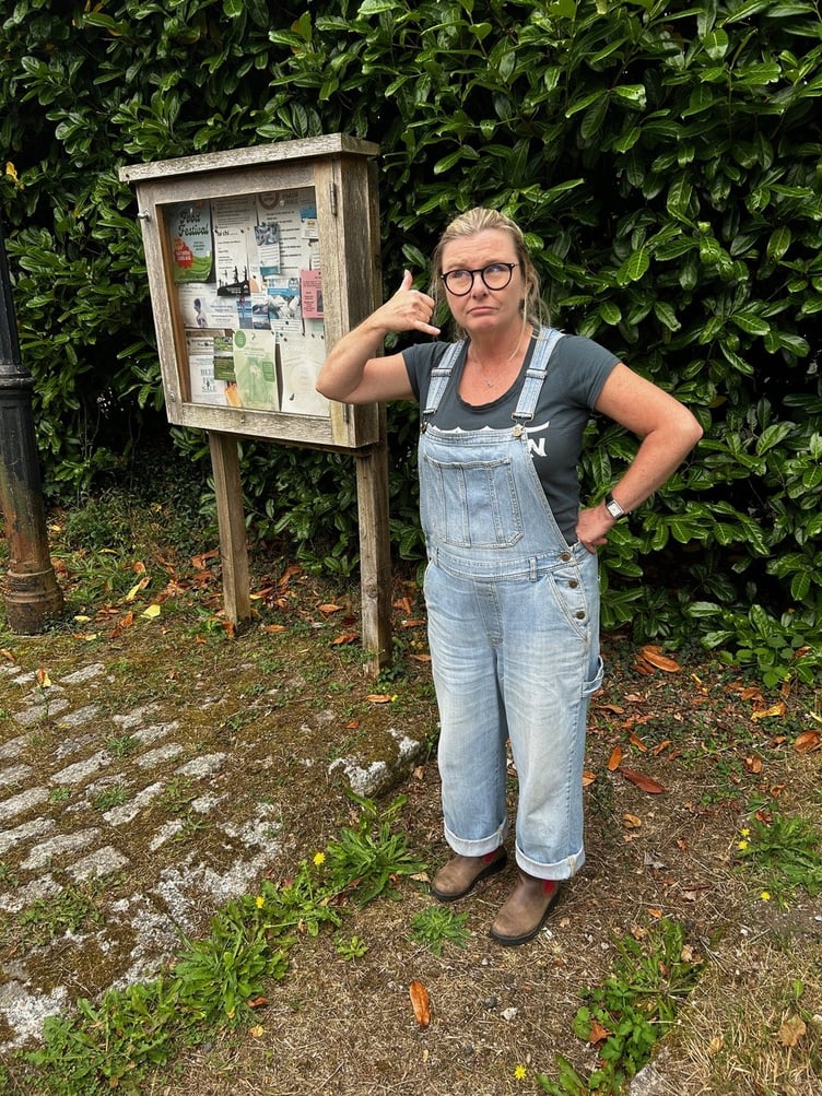 Emma de la Fosse where the Manaton phone box used to be.