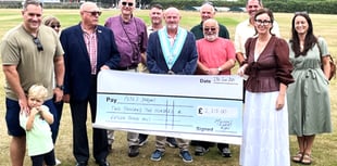 Freemasons raise £2,000 for charity