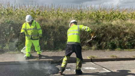 Devon begins proactive pothole repair trial across county