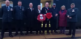 GWR Poppies Train Collects Dawlish Wreath