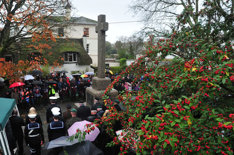 Dawlish Remembrance Sunday service and parade