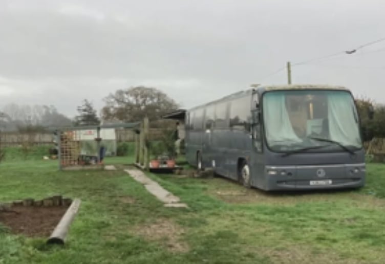 Coach used as a home at Jacobs Barn, Littlehempston (Image courtesy: Teignbridge Council)