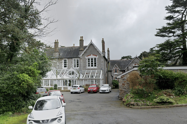 Bishopsteignton House