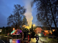 Santa's festive steam tour thrills children 