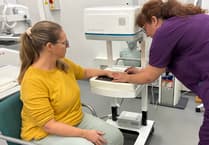 Exeter patient first in UK to trial 3D imaging technology for rheumatoid arthritis