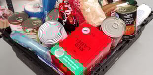 Dawlish Larder praises volunteers at Christmas