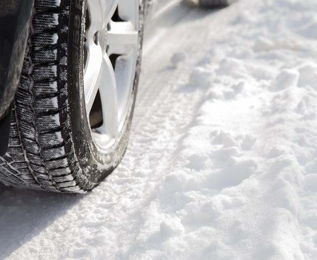 Met Office warns of snow, ice in Devon